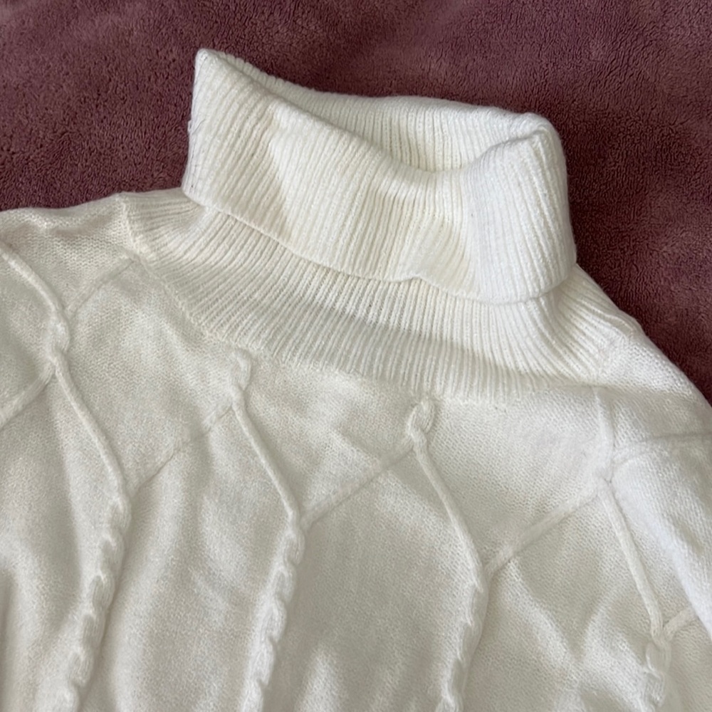 NWOT Belldini sweater